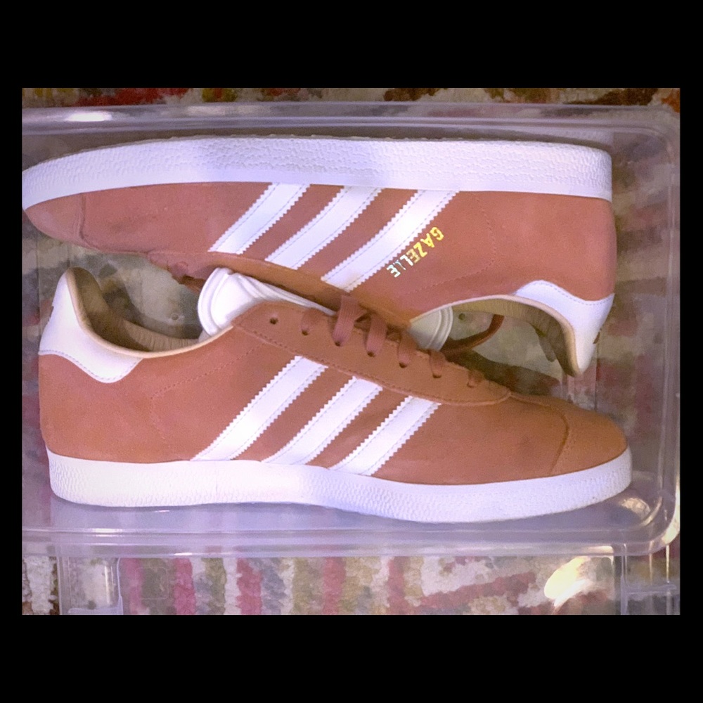 Adida Gazelle size 9 sneakers